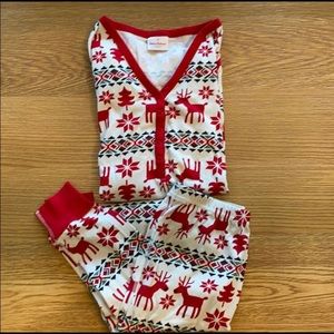 Women’s Hanna Andersson Dear Deer pajamas.